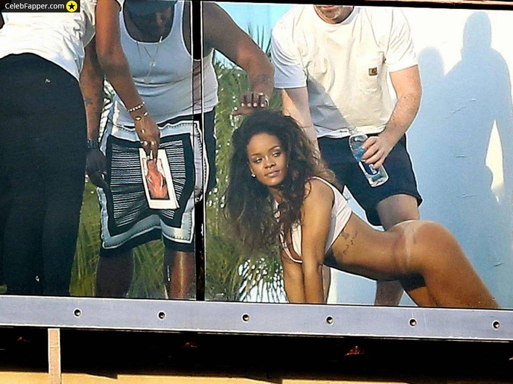 rihanna fap tits boobs breast butt